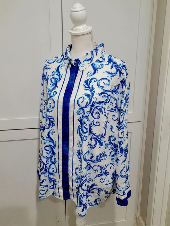 Investments Tops - Investments Women Blue & White Scroll Print Linen Blend Button-Up Blouse | 2XL